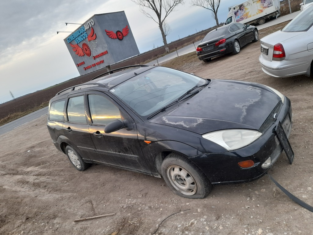 Dezmembram Ford Focus 1 1.6 benzina 100 CP An 2002 Cod motor FYDA