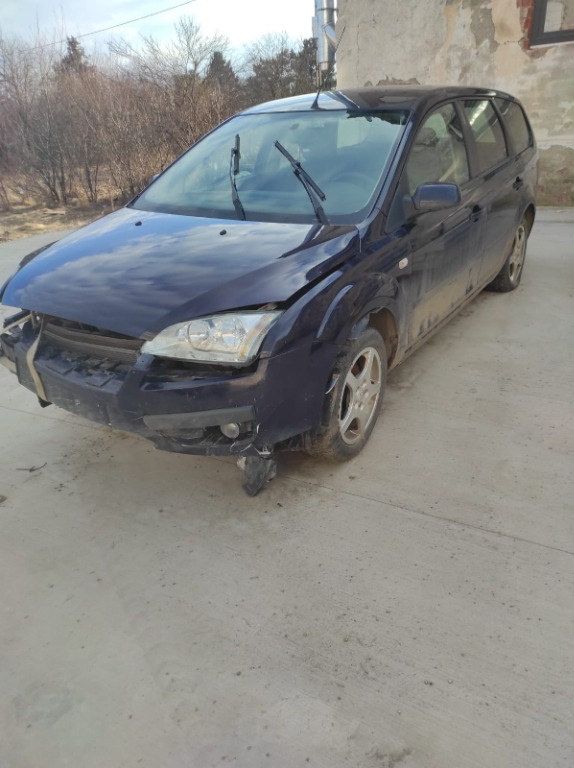 Dezmembram Ford Focus 2 Variant