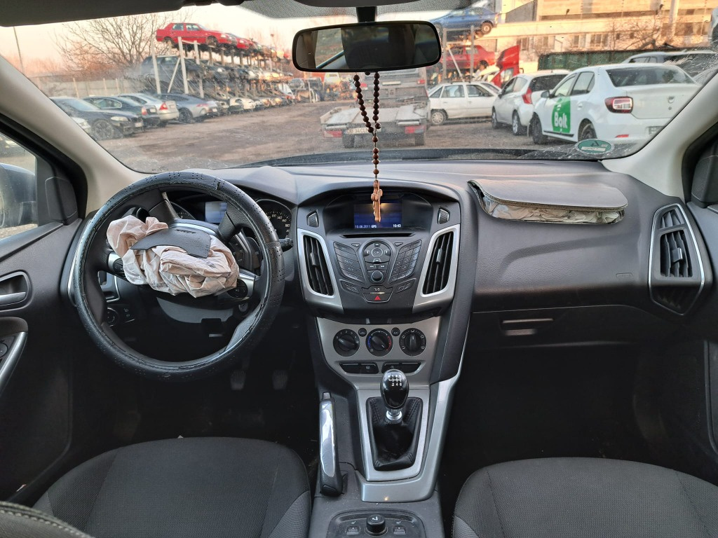 Dezmembram Ford Focus III Break 1.6 Tdci
