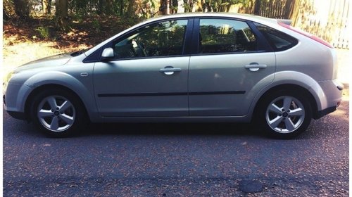 Dezmembram Ford Focus ZETEC 1.6 benzina 