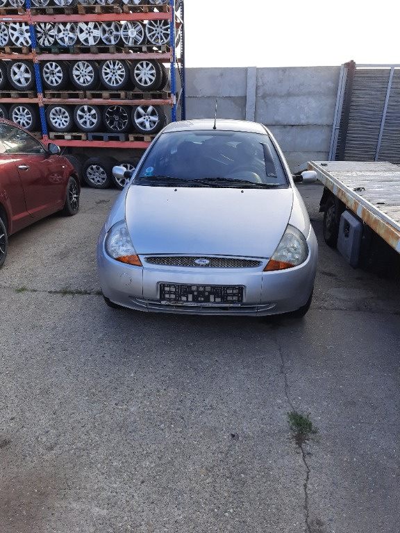 Dezmembram Ford Ka 1.4i An 2002