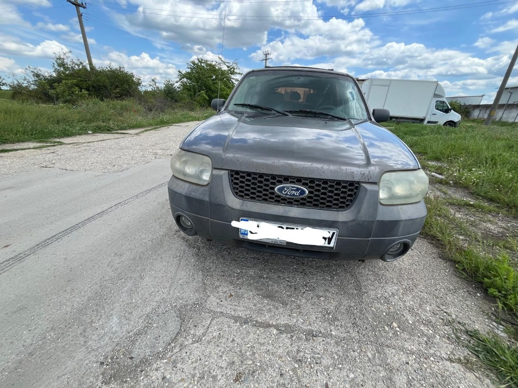 Dezmembram Ford Maverick 2.3 benzina 16V 110 kw An 2006 Cod motor GZ