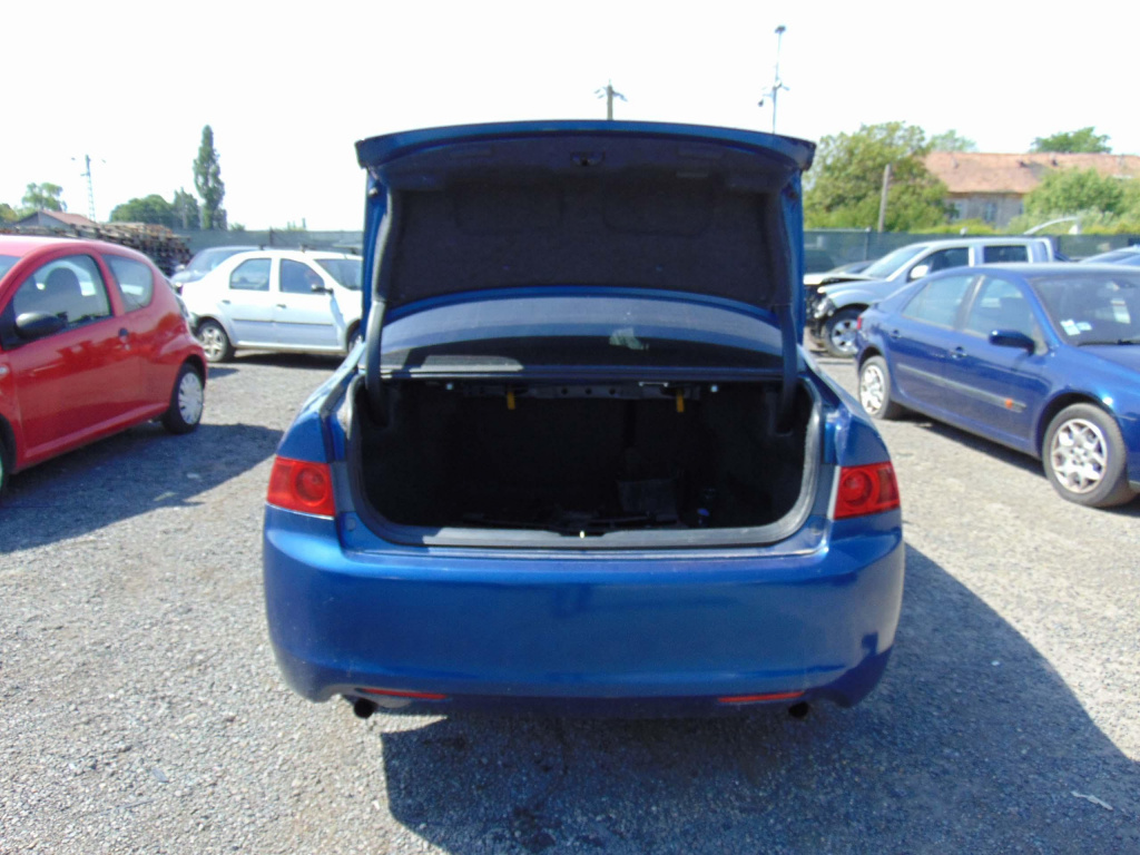Dezmembram HONDA ACCORD , 2.2CDTI ,Tip m