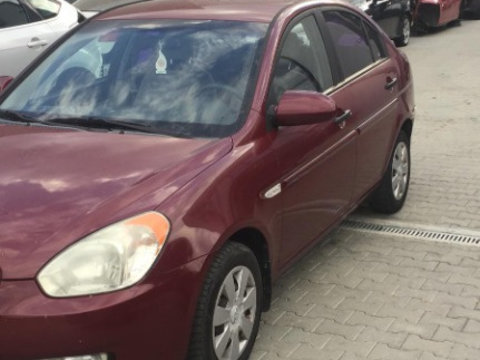 Dezmembram Hyundai Accent 1.4 benzina an fabr 2009