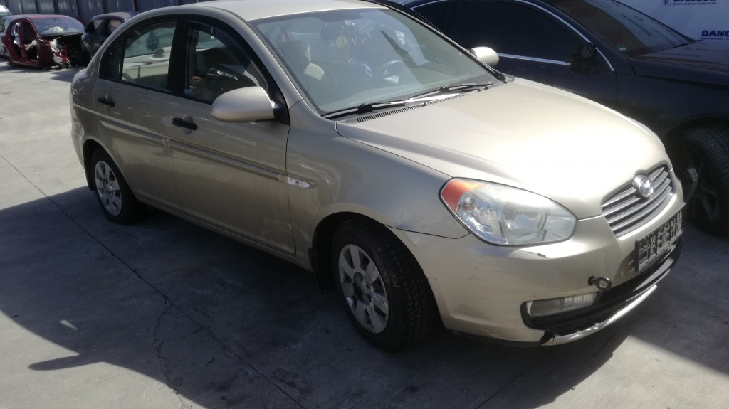 Dezmembram hyundai accent fab.2007