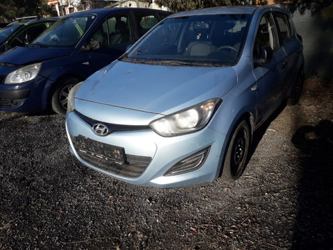 Dezmembram Hyundai I20, an 2015,1.25 benzina