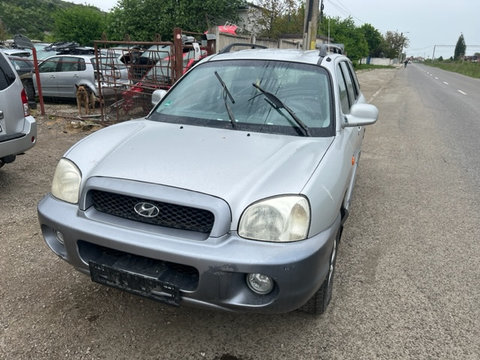 Dezmembram Hyundai Santa Fe SM [2000 - 2004] Crossover 2.0 CRDi AT (112 hp) Hyundai Santa Fe 2004, 4X4 motor 2.0 diesel 83kw,113cp cod motor D4EA,cutie automata cod TD85,culoare argintie