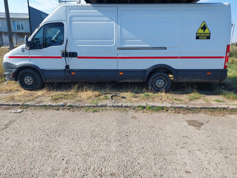 Dezmembram Iveco Daily 2.3 euro 5 126 CP An 2014