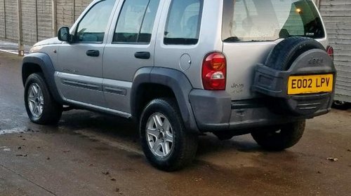 Dezmembram Jeep CHEROKEE 2002 2.5 CRD 4x