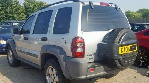 Dezmembram Jeep CHEROKEE 2005 2.8 CRD 4x