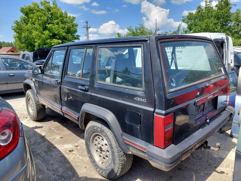 Dezmembram Jeep Grand Cherokee, 1998, motor 2.5 D