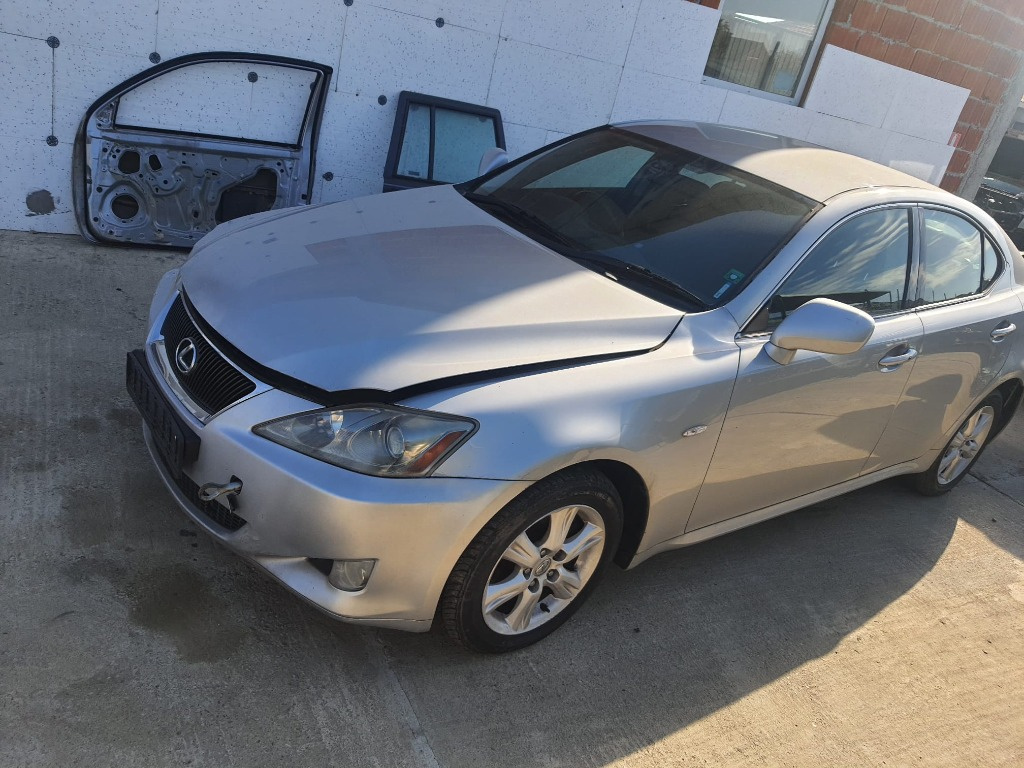 Dezmembram lexus is220 d 2006