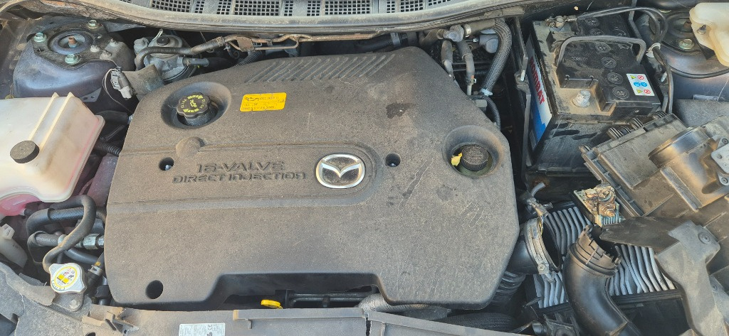 Dezmembram Mazda 5 2.0 105kw RF 2008