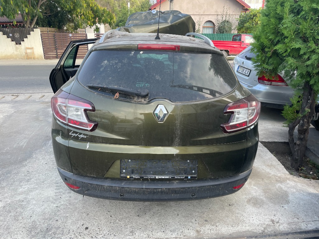 Dezmembram Megane 3 Break 1.4 tce
