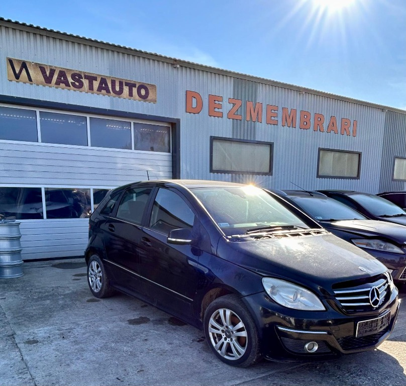 Dezmembram Mercedes-Benz B Class W245 an 2005-2011