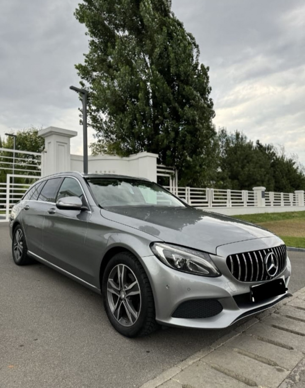 Dezmembram Mercedes-Benz C-Class W205/S205 combi b