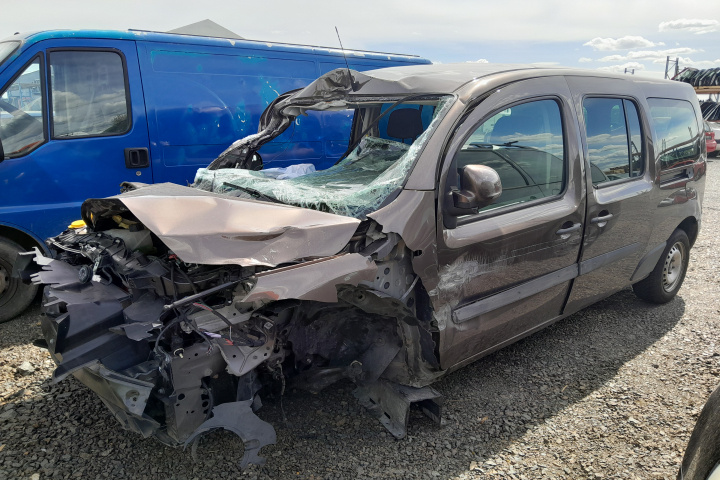 Dezmembram Mercedes-Benz Citan W415 [2012 - 2020] Minivan 111 CDI L2 MT (110 hp)
