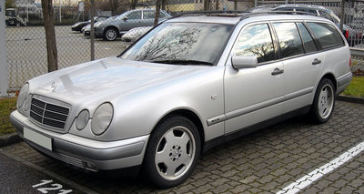 Dezmembram Mercedes-Benz E-Class W210/S210 [1995 -