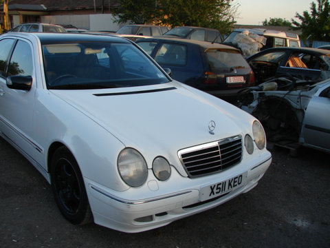 Dezmembram Mercedes-Benz E-Class W210/S210 [facelift] [1999 - 2002] Sedan 240 5G-Tronic (170 hp) E240 Avantgarde 2.6