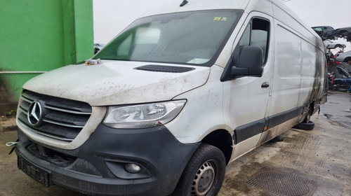 Dezmembram Mercedes-Benz Sprinter 3 907 