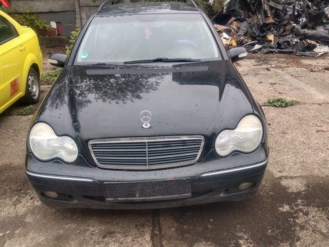 Dezmembram Mercedes C Class, C180 Kompressor,combi(S203),an fab. 2002,1.8 benzina,tip motor M271.946