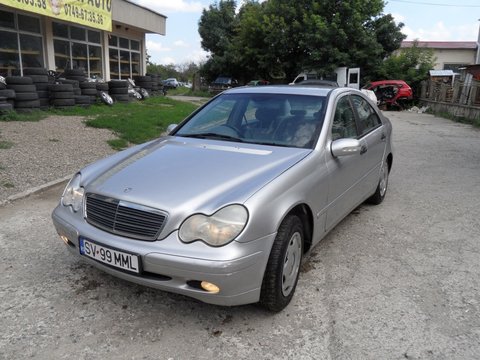 Dezmembram mercedes c180 kompressor,motor 1,8 benzina din 2002