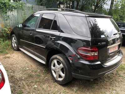 Dezmembram Mercedes ML 320 CDI W164 euro 4 cod mot