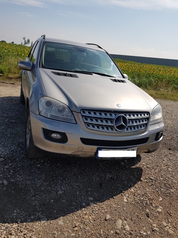 Dezmembram Mercedes ML W164 motor 3.0 Diesel 165Kw an 2006