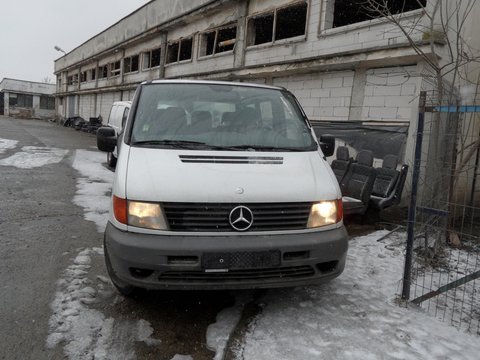 Dezmembram mercedes vito 2,2 diesel din 2001