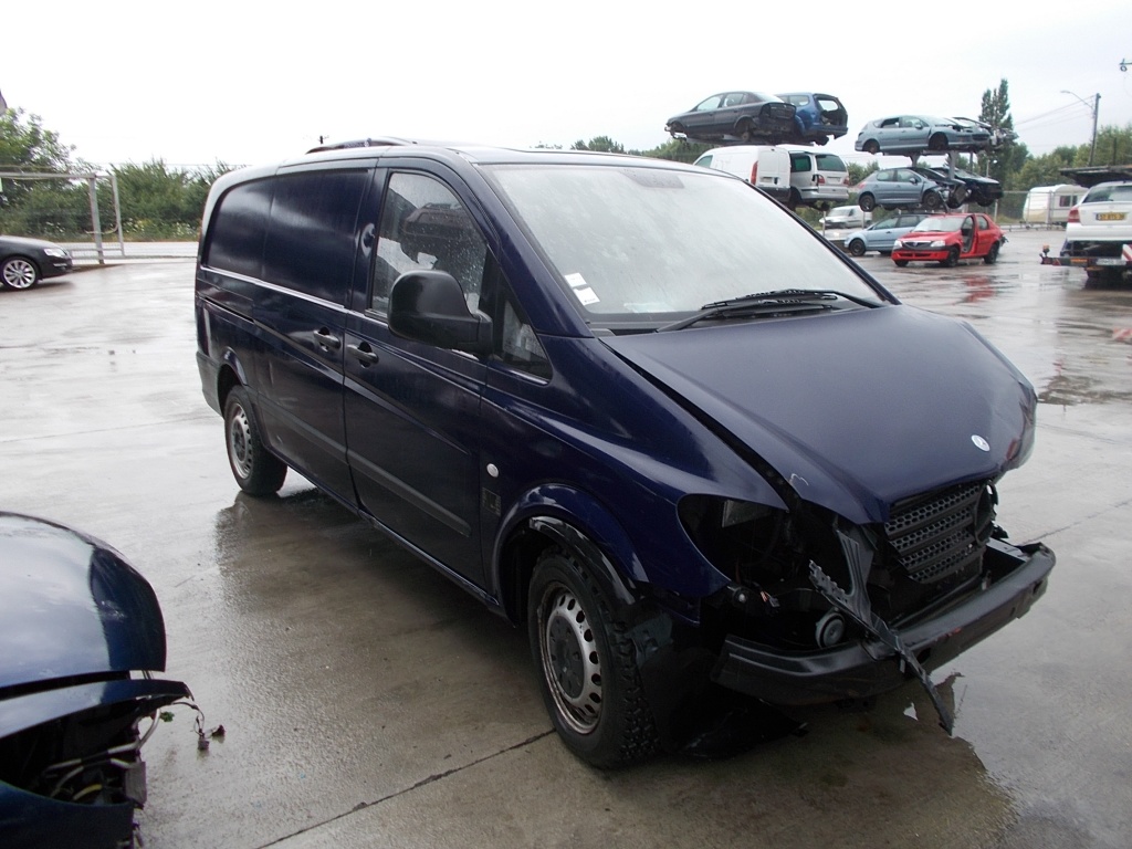 Dezmembram mercedes vito 2.2cdi, an 2006