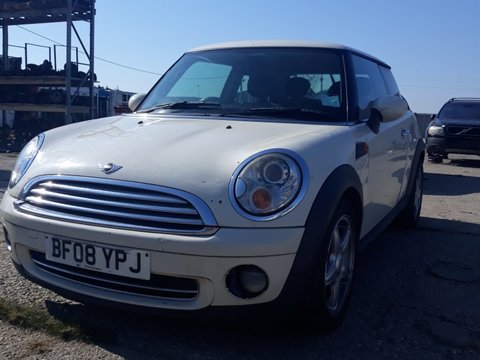 Dezmembram Mini Cooper 1.6i Cutie Hidramata An 2008