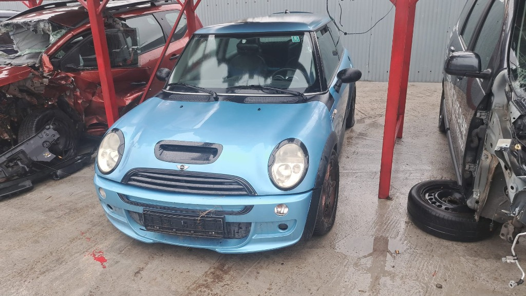 DEZMEMBRAM MINI COOPER S 2003 1.6 BENZINA COD MOTO