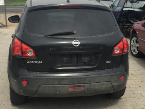 Dezmembram Nissan Qashqai, 1.5 DCI 6 trepte, an fabr 2008