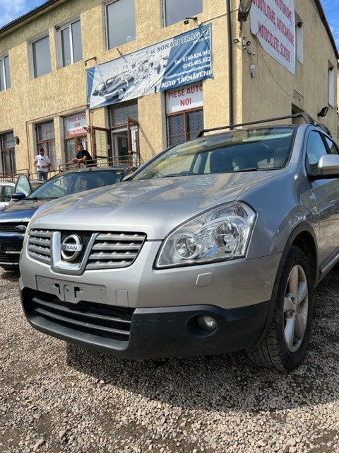 Dezmembram Nissan Qashqai [2007 - 2010] Crossover 5-usi 2.0 DCI MT FWD (148 hp) Nissan Qashqai 2007-2010,2.0dci 150cp cod motor M9R,cutie manuala in 6 trepte,culoare argintie