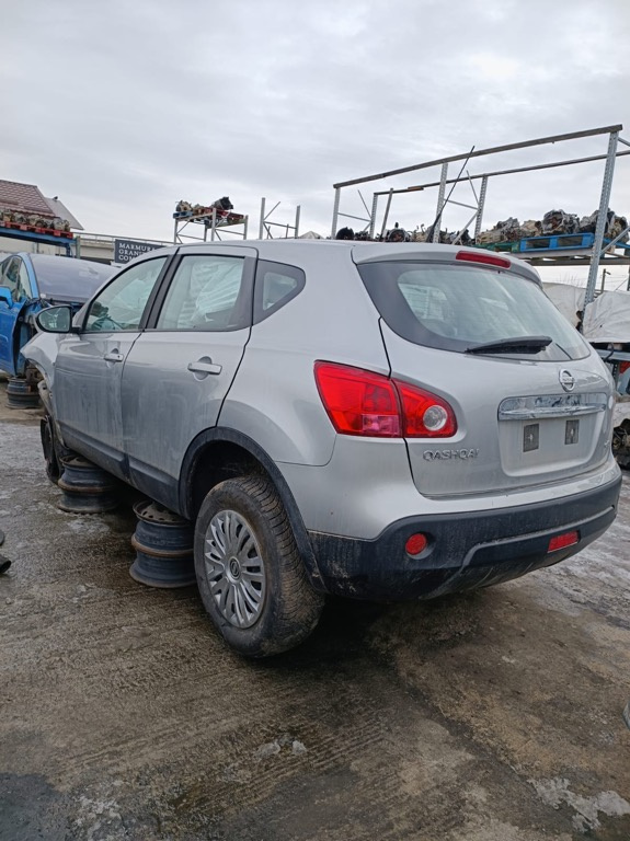 Dezmembram Nissan Qashqai, motor 2.0 4x4, an 2007, euro 4