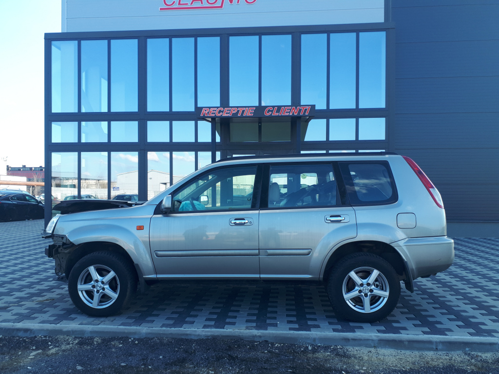 Dezmembram Nissan X-trail T30 2003 2.2 YD22ETI 84kw