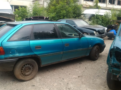 Dezmembram Opel Astra F, an 1994,1.4 benzina,tip motor C14NZ,44 KW,60 CP