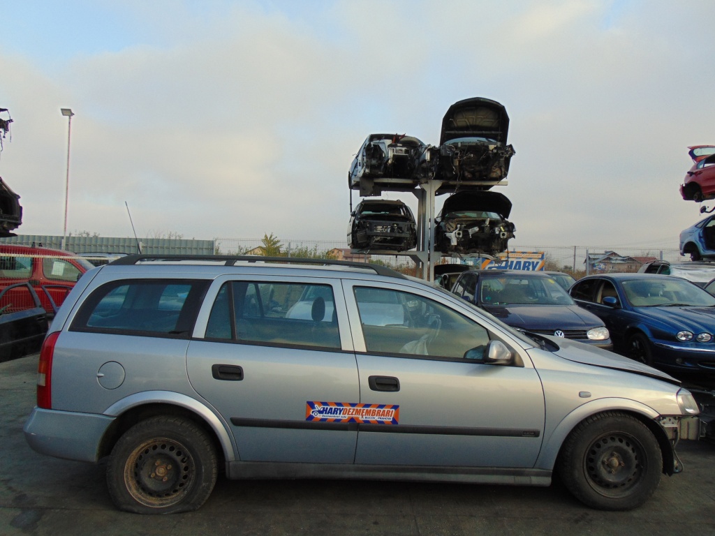 Dezmembram Opel Astra G , 1.6 i , tip mo