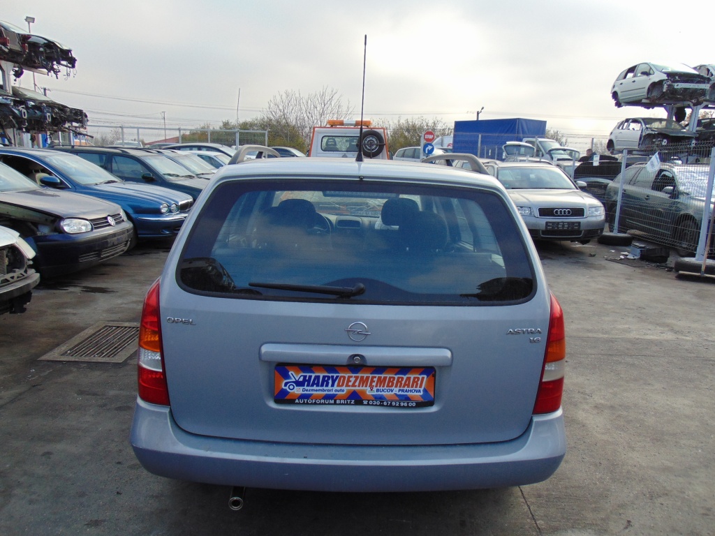Dezmembram Opel Astra G , 1.6 i , tip mo