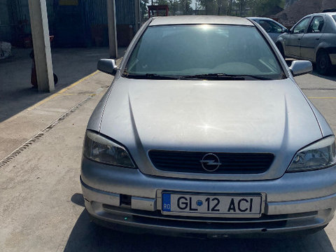 Dezmembram Opel Astra G motor 1.6 benzina an 2001