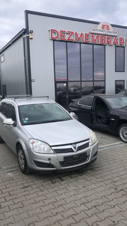 Dezmembram Opel Astra H 1.7 D an fabr 2010