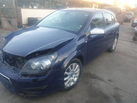 Dezmembram Opel Astra h z19dt