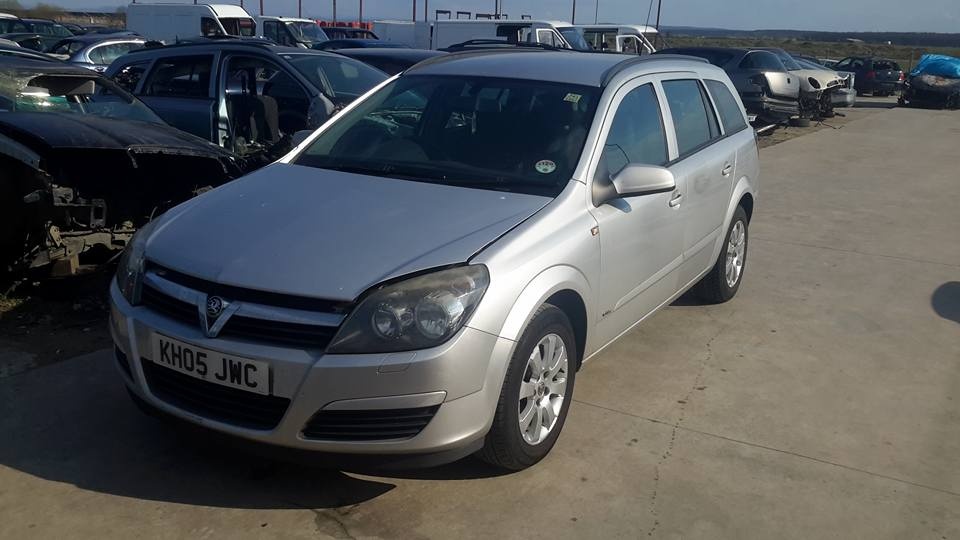 Dezmembram Opel Astra H