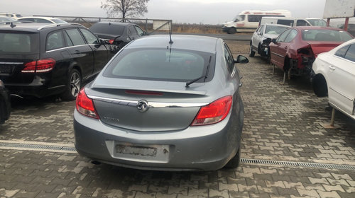 Dezmembram Opel Insignia 1.8 benzina an 