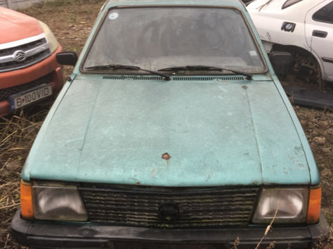 Dezmembram Opel Kadett D [1979 - 1984] Hatchback 5-usi 1.3 MT (68 hp) (32_,37_,39 _42) 1.3 L
