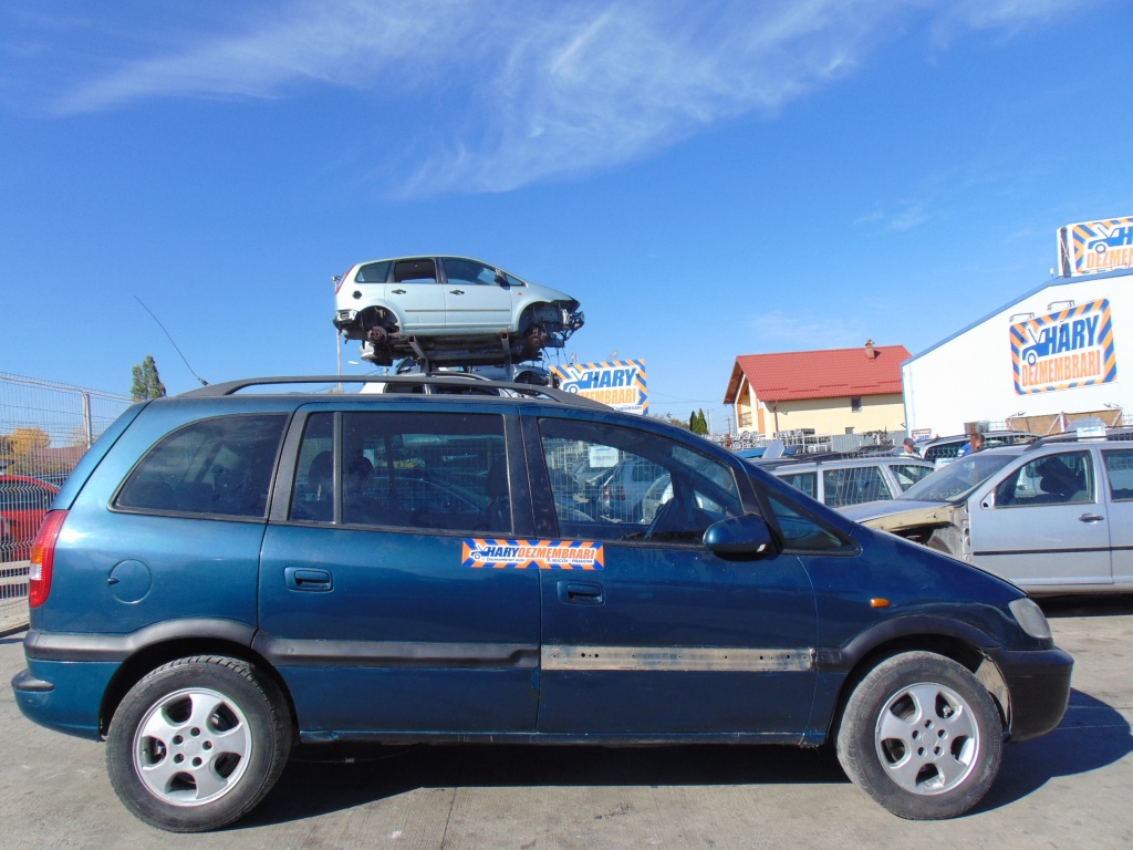 Dezmembram Opel Zafira A , 1.6i , tip motor Z16XE , fabricatie 2001