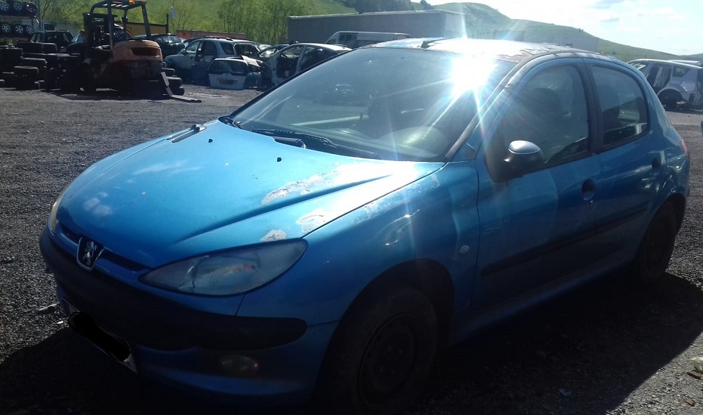 Dezmembram Peugeot 206 1998 1.4 Benzina Cod motor KFX(TU3JP) 75CP/55KW