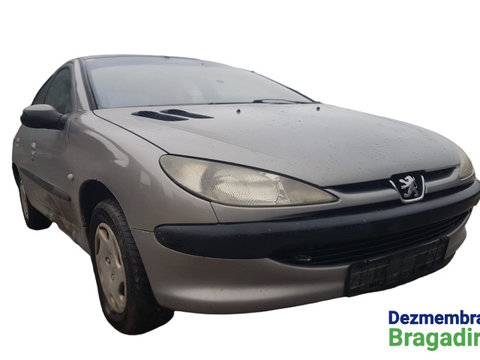 Dezmembram Peugeot 206 [1998 - 2003] Hatchback 5-usi 1.4 HDI MT (68 hp)