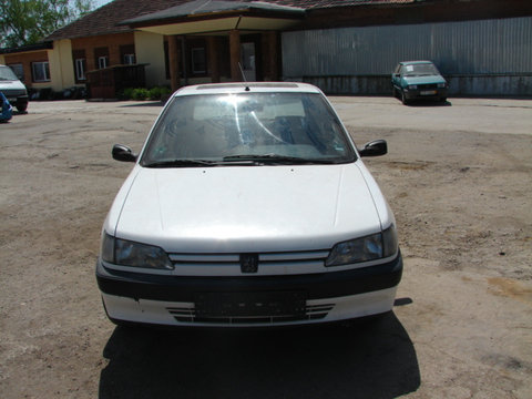 Dezmembram Peugeot 306 [1993 - 1997] Hatchback 3-usi 1.4 MT (75 hp) (7A 7C N3 N5)