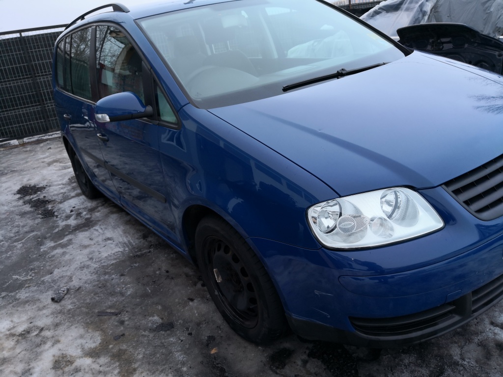 Dezmembram piese dezmembrări vw touran 1.9 tdi BKC BXE BLS 105cp